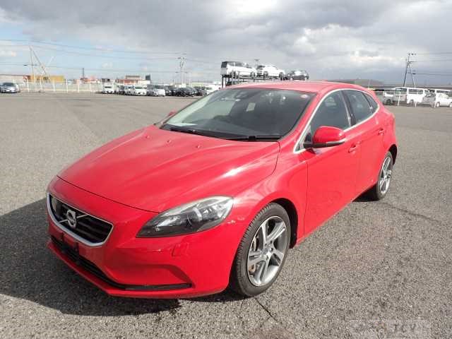 2015 Volvo V40