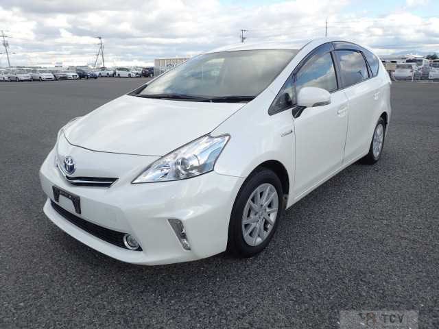 2014 Toyota PRIUS α