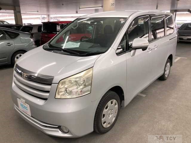 2009 Toyota Noah