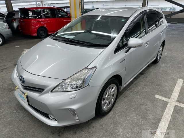 2014 Toyota PRIUS α