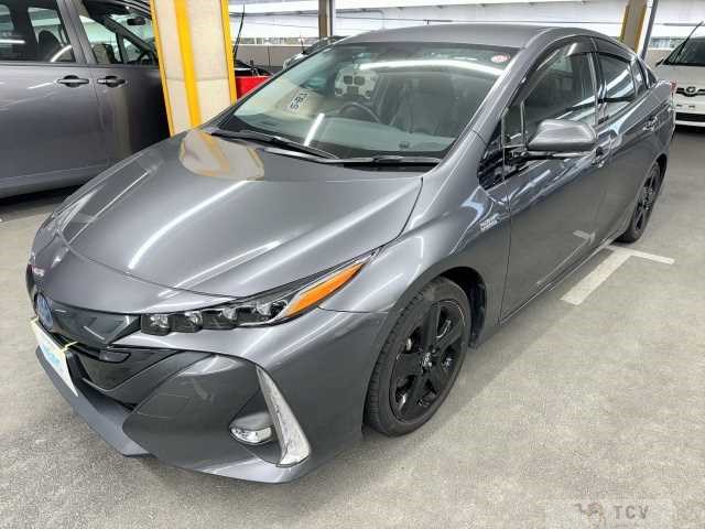 2020 Toyota Prius PHV