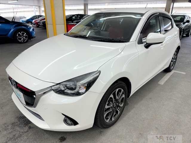 2015 Mazda Demio