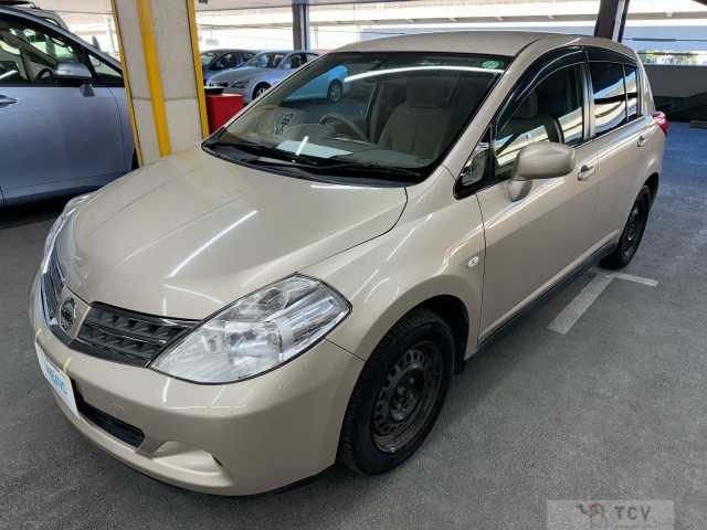 2012 Nissan Tiida