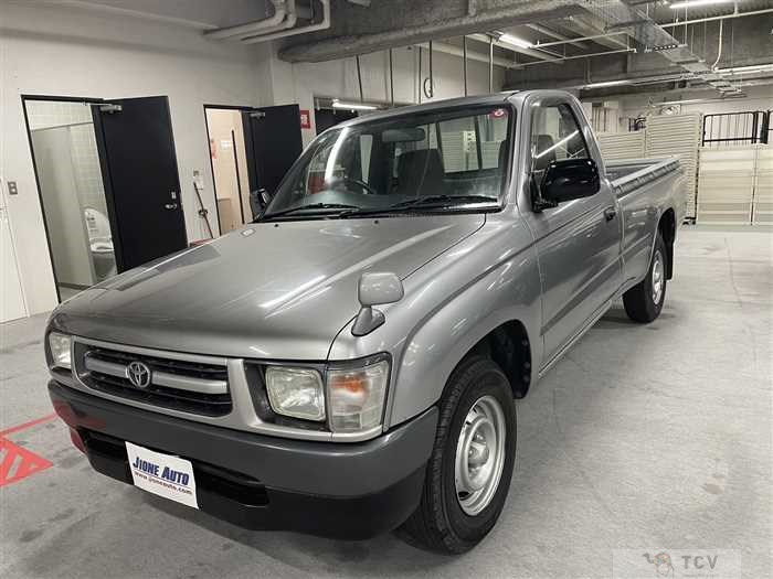 2003 Toyota Hilux