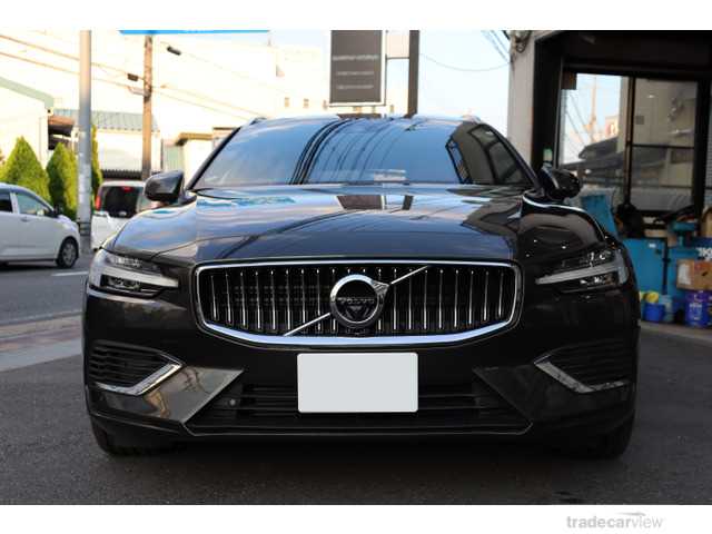 2022 Volvo V60