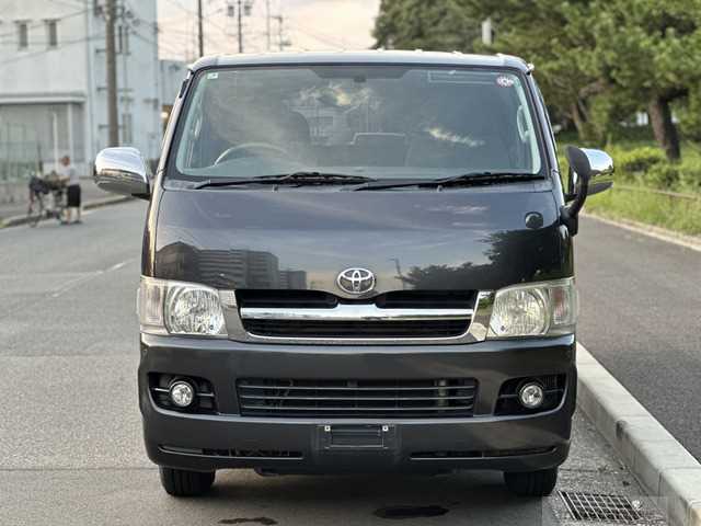 2005 Toyota Regiusace Van