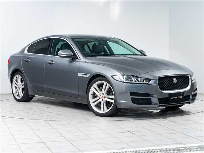 2016 Jaguar XE