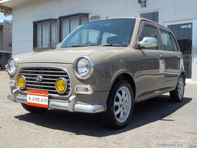 2001 Daihatsu Miragino