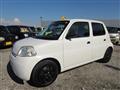 2010 Daihatsu Esse