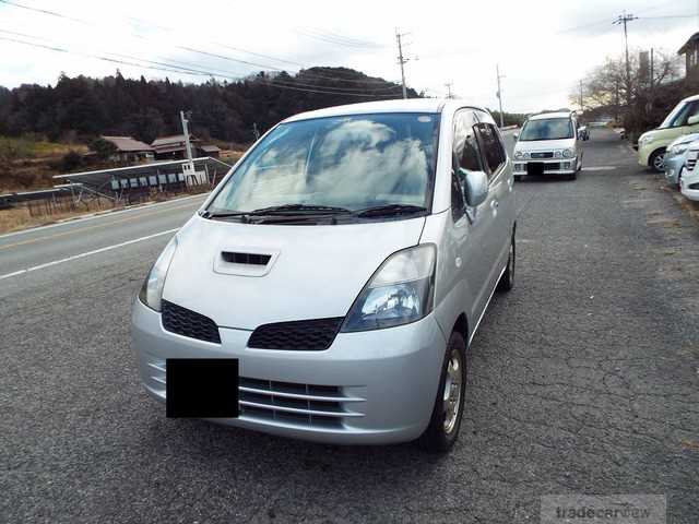 2002 Nissan Moco