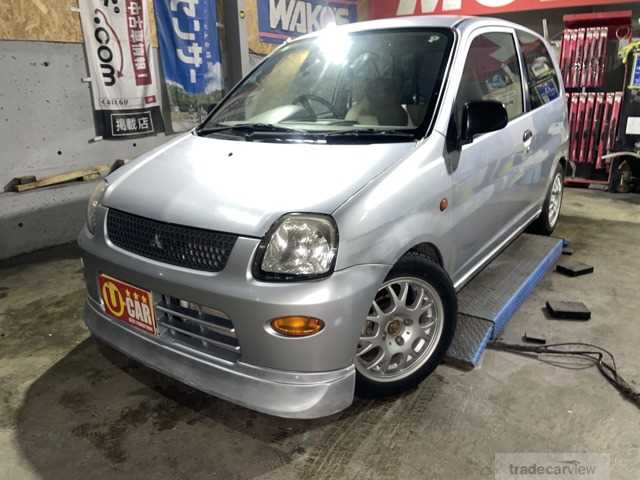 2010 Mitsubishi Minica