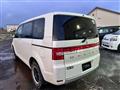 2008 Mitsubishi Delica D5