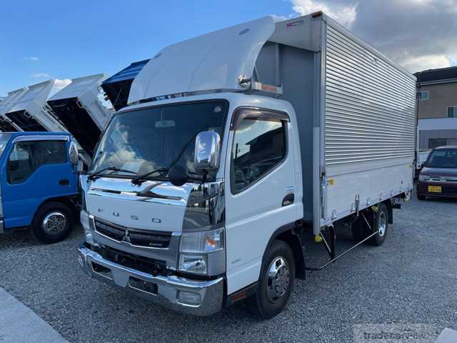 2017 Mitsubishi Canter