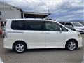 2008 Toyota Noah