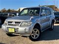 2005 Mitsubishi Pajero