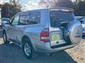 2005 Mitsubishi Pajero