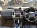 2005 Mitsubishi Pajero