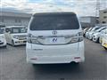 2013 Toyota Vellfire