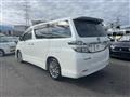 2013 Toyota Vellfire