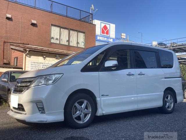 2013 Nissan Serena