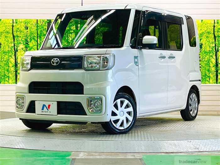 2018 Toyota PIXIS MEGA