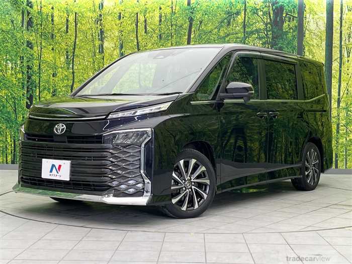 2022 Toyota Voxy