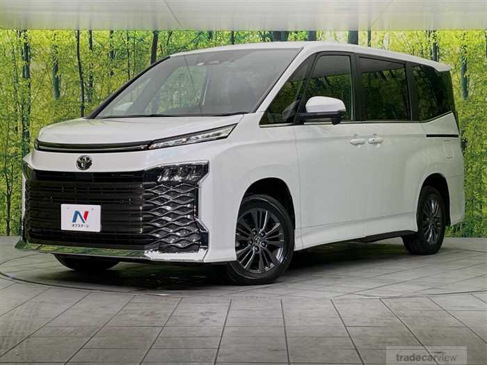 2023 Toyota Voxy