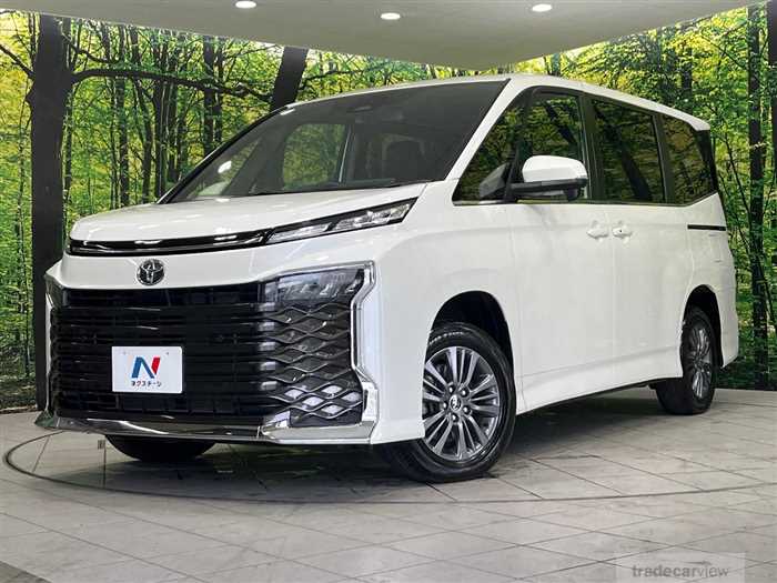 2023 Toyota Voxy