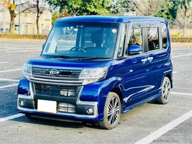 2018 Daihatsu Tanto Custom