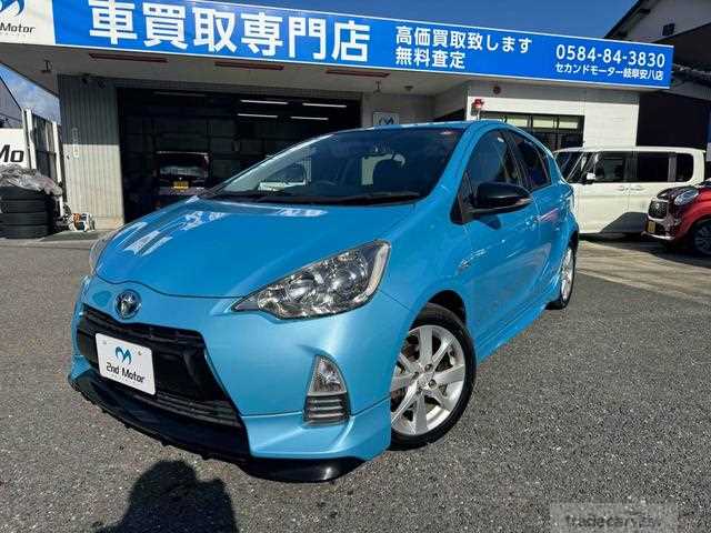 2012 Toyota AQUA