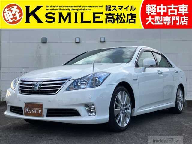 2011 Toyota Crown Hybrid