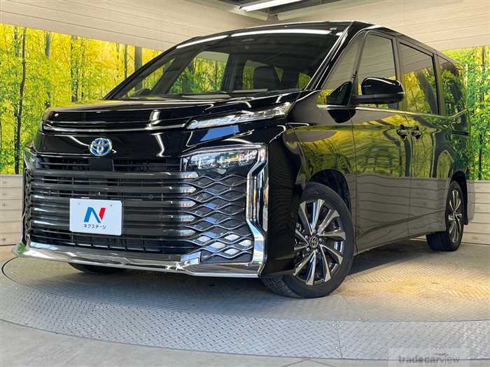 2022 Toyota Voxy