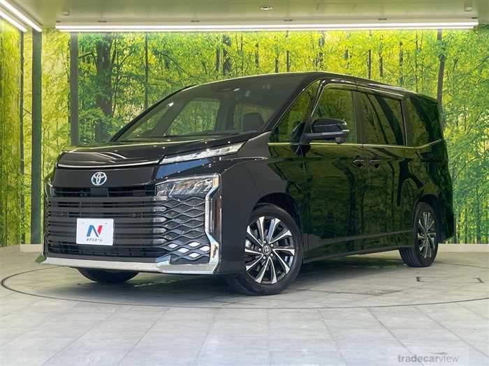 2022 Toyota Voxy