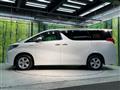 2017 Toyota Alphard Hybrid