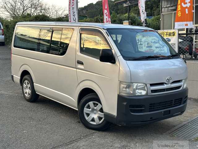 2005 Toyota Hiace Van