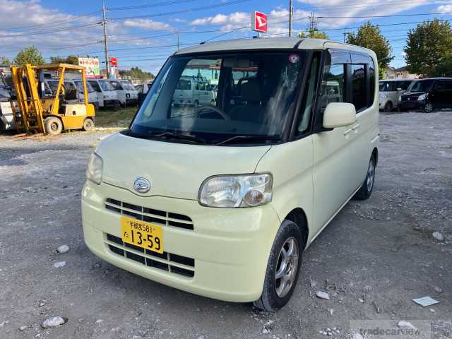 2010 Daihatsu Tanto