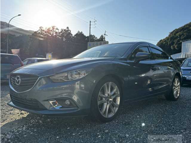 2013 Mazda Atenza