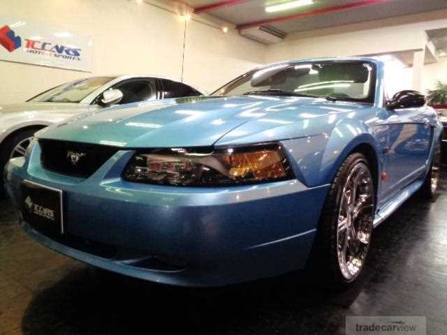 2000 Ford Mustang