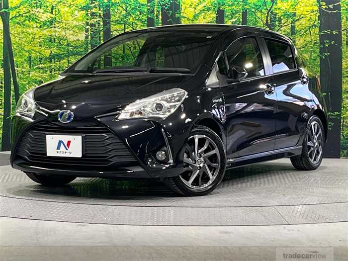 2017 Toyota Vitz