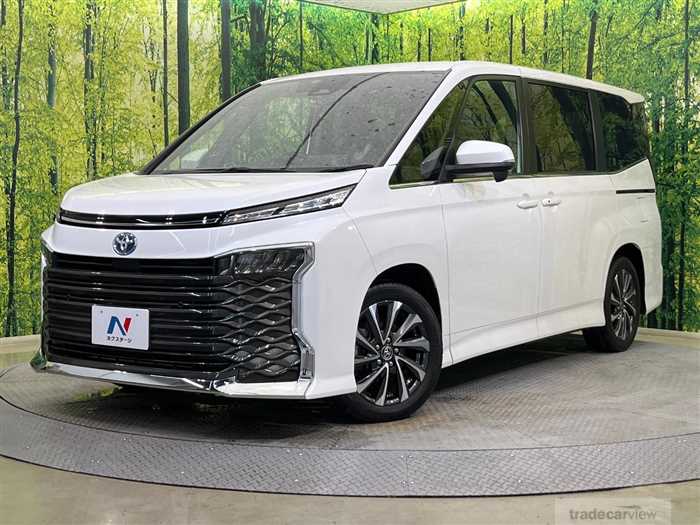 2022 Toyota Voxy