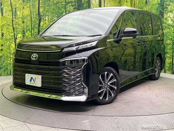 2022 Toyota Voxy