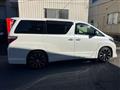 2013 Toyota Alphard G