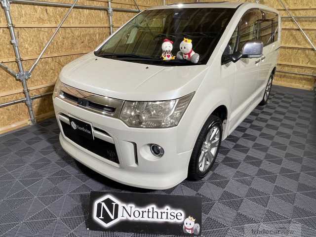 2008 Mitsubishi Delica D5