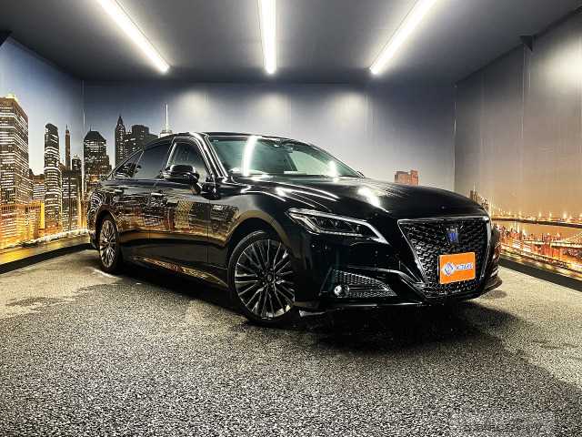 2018 Toyota Crown