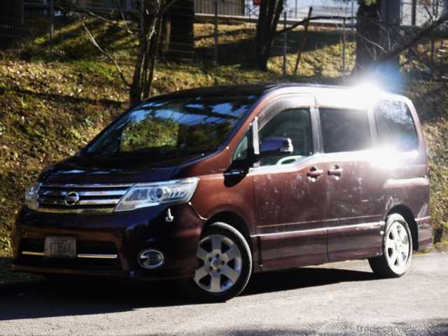 2009 Nissan Serena