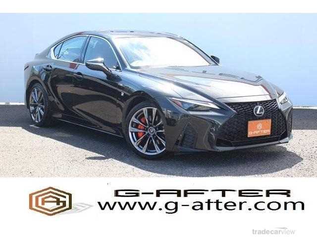 2021 Lexus IS