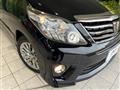 2014 Toyota Alphard