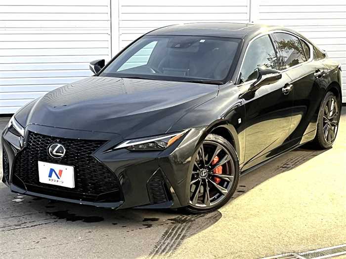 2022 Lexus IS