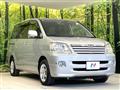 2004 Toyota Noah