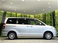 2004 Toyota Noah